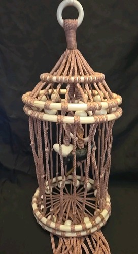 Vintage macrame hanger birds - ,