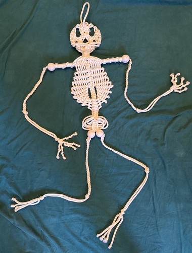 Macrame white skeleton - white,